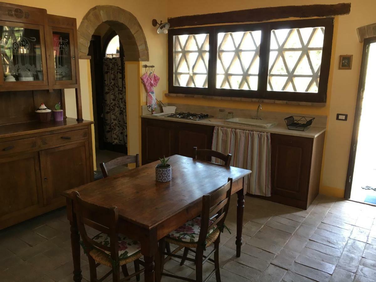 פוג'יבונסי Case Nell' Aia מראה חיצוני תמונה